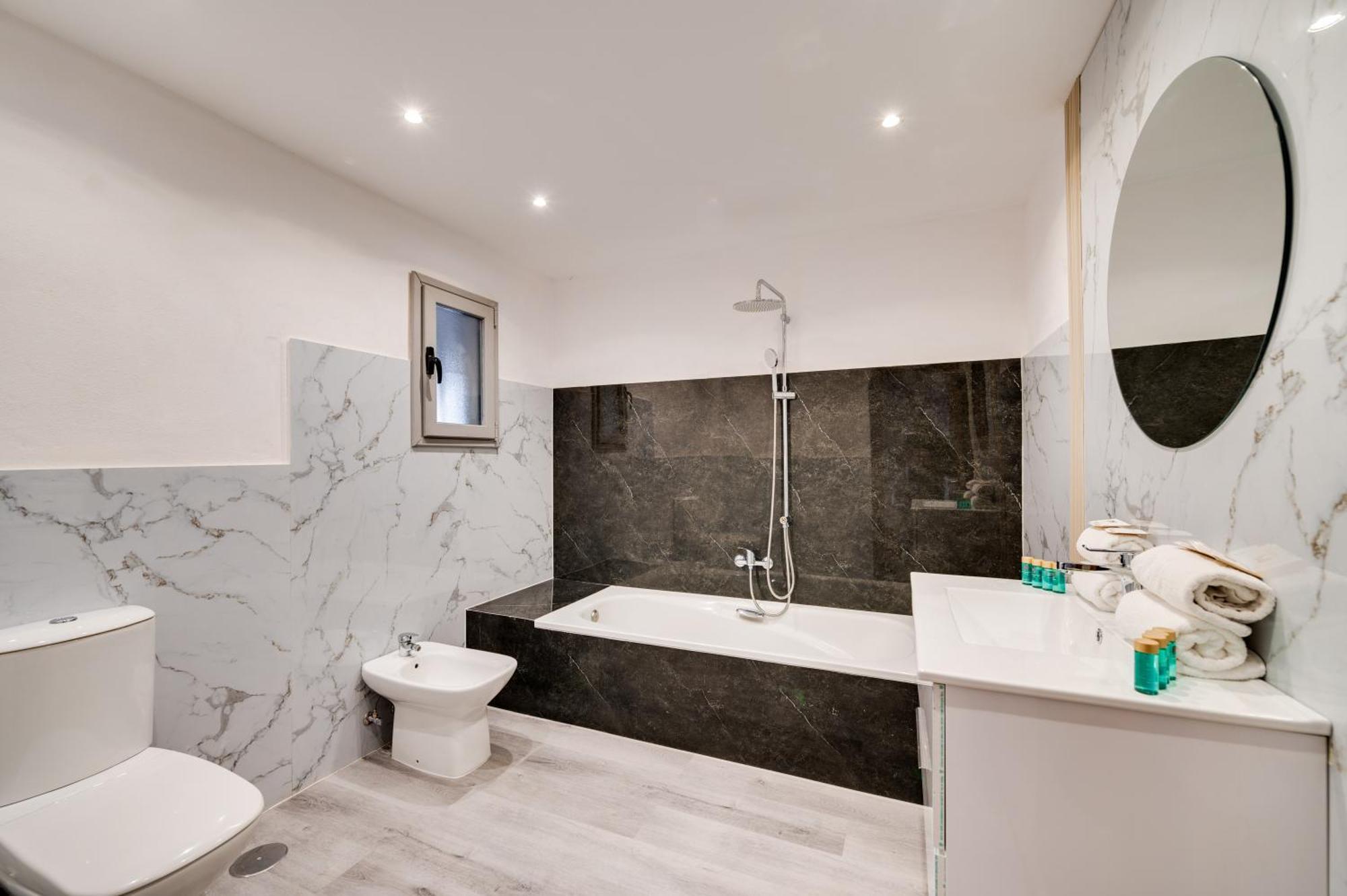 Vacation Marbella I Stylish 5Bdr Penthouse, Sea And Marina View Apartment Exterior foto